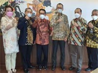 Universitas Satyagama Nomor 8